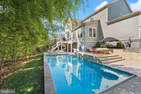 Exterior - 41865 Paddock Gate Pl, Ashburn, VA 20148 photo 13 of 21