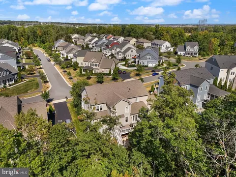 View/Area - 41865 Paddock Gate Pl, Ashburn, VA 20148 photo 5 of 8