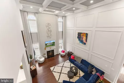Entry Way - 41865 Paddock Gate Pl, Ashburn, VA 20148 photo 3 of 17