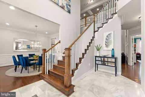 Entry Way - 41865 Paddock Gate Pl, Ashburn, VA 20148 photo 7 of 17