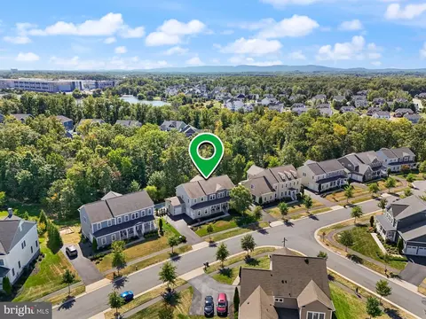 View/Area - 41865 Paddock Gate Pl, Ashburn, VA 20148 photo 3 of 8