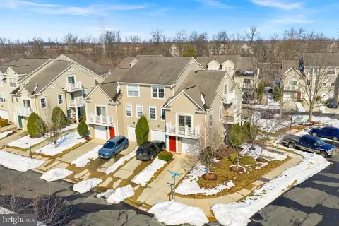 View/Area - 43374 Greyswallow Ter, Ashburn, VA 20147 photo 1 of 4