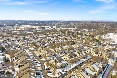 View/Area - 43374 Greyswallow Ter, Ashburn, VA 20147 photo 4 of 4