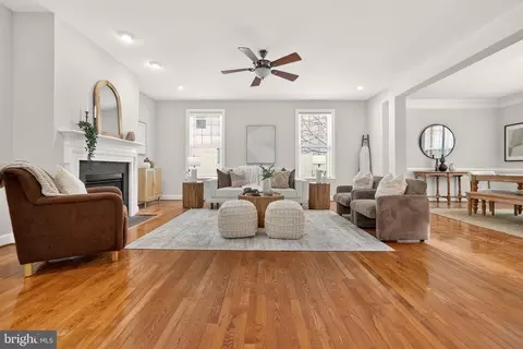 Living - 23106 Bronstein Ln, Brambleton, VA 20148 photo 2 of 5