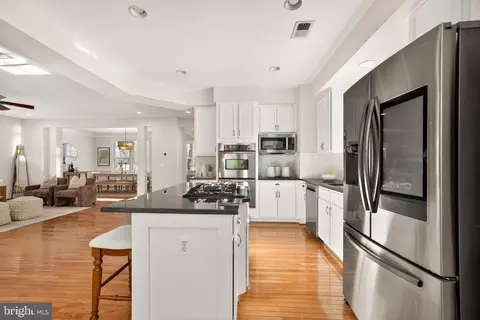 Kitchen - 23106 Bronstein Ln, Brambleton, VA 20148 photo 2 of 3