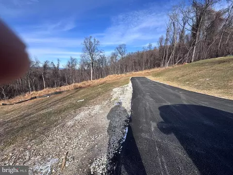 12820 Furnace Mountain Rd, Lovettsville, VA 20180