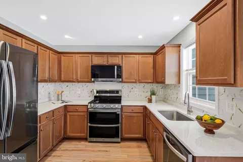 22276 Blackmar Ter, Ashburn, VA 20148 photo 8