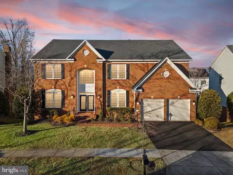 18771 Kipheart Dr, Leesburg, VA 20176