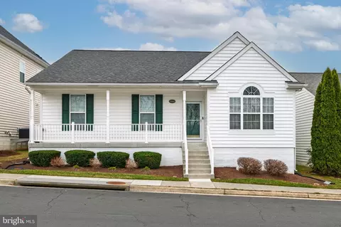 17429 Tedler Cir, Round Hill, VA 20141