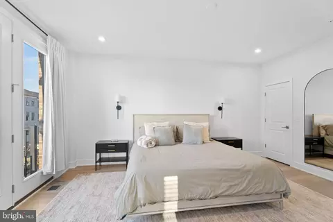 Bedroom - 42662 Darala Dr, Ashburn, VA 20147 photo 4 of 5