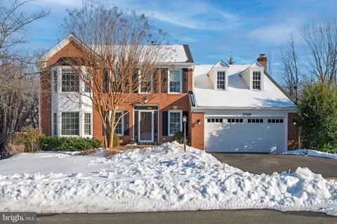 20644 Belwood Ct, Sterling, VA 20165