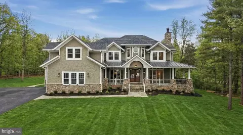 22597 Redhill Manor Ct, Leesburg, VA 20175