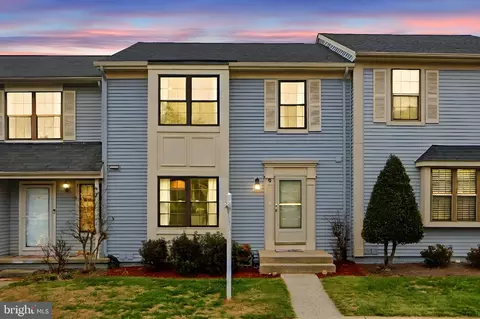 9 Conoy Ct, Sterling, VA 20165