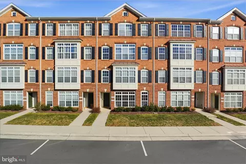 22768 Ferncrest Ter, Brambleton, VA 20148 photo 4