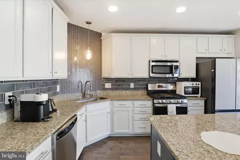 22768 Ferncrest Ter, Brambleton, VA 20148 photo 18