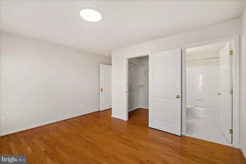 Bedroom - 25413 Bradshaw Dr, Chantilly, VA 20152 photo 5 of 5