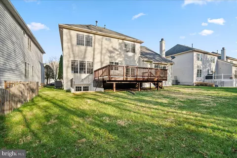 Exterior - 25413 Bradshaw Dr, Chantilly, VA 20152 photo 8 of 9