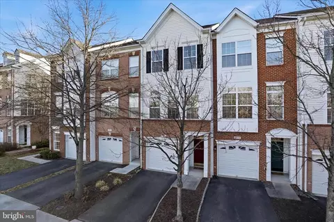 20432 Homeland Ter, Ashburn, VA 20147