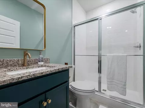 Bath - 22976 Copper Tree Ter, Ashburn, VA 20148 photo 7 of 7