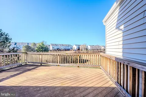 Exterior - 44179 Tippecanoe Ter, Ashburn, VA 20147 photo 5 of 8