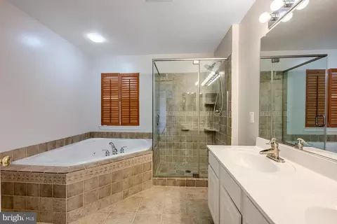 Bath - 44179 Tippecanoe Ter, Ashburn, VA 20147 photo 2 of 3