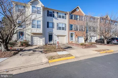 Exterior - 44179 Tippecanoe Ter, Ashburn, VA 20147 photo 4 of 8