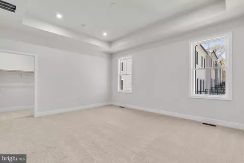 Bedroom - 44510 Lowestoft Sq, Ashburn, VA 20147 photo 2 of 4