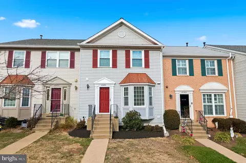 43484 Blacksmith Sq, Ashburn, VA 20147
