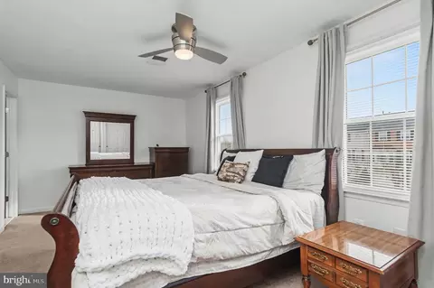 Bedroom - 43484 Blacksmith Sq, Ashburn, VA 20147 photo 1 of 5