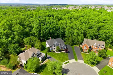 View/Area - 22455 Pine Ridge Ct, Ashburn, VA 20148 photo 1 of 4