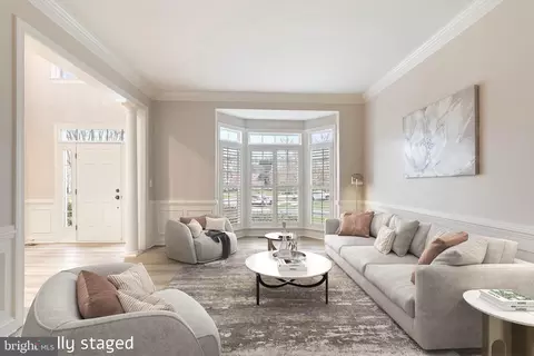 Living - 22455 Pine Ridge Ct, Ashburn, VA 20148 photo 1 of 5