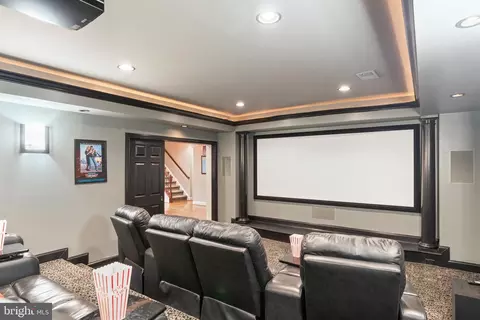Entry Way - 22455 Pine Ridge Ct, Ashburn, VA 20148 photo 9 of 9