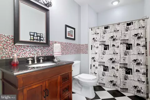 Bath - 22455 Pine Ridge Ct, Ashburn, VA 20148 photo 13 of 13