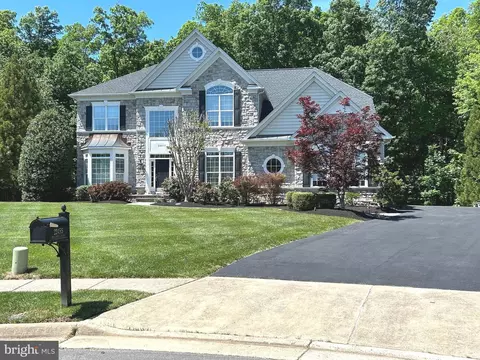 22455 Pine Ridge Ct, Ashburn, VA 20148