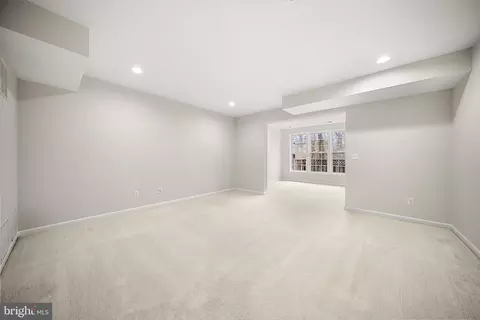 21945 Windy Oaks Sq, Broadlands, VA 20148 photo 32