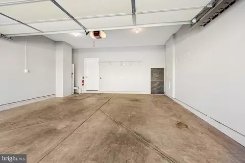 Entry Way - 20850 Adams Mill Pl, Ashburn, VA 20147 photo 2 of 2