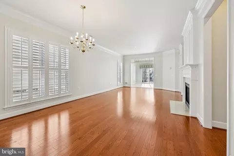 Living - 20850 Adams Mill Pl, Ashburn, VA 20147 photo 3 of 3
