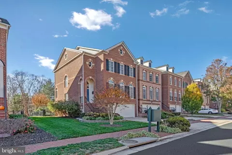18527 Bear Creek Ter, Leesburg, VA 20176