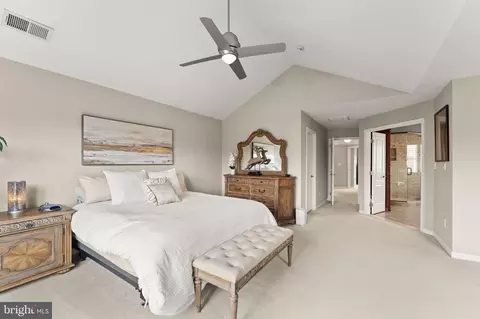 Bedroom - 43387 La Belle Pl, Ashburn, VA 20147 photo 4 of 12