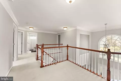 Entry Way - 43387 La Belle Pl, Ashburn, VA 20147 photo 6 of 9