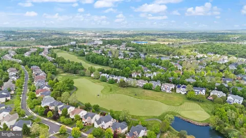 View/Area - 43387 La Belle Pl, Ashburn, VA 20147 photo 1 of 13