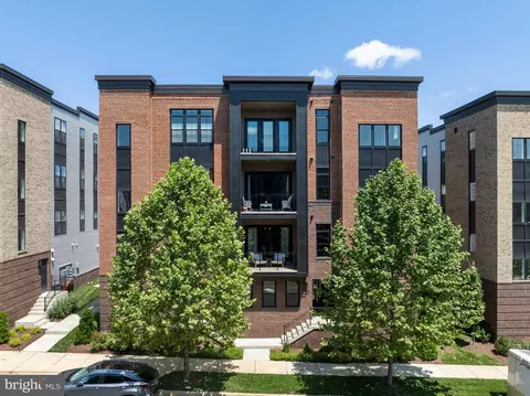 43442 Croson Ln #100, Ashburn, VA 20148