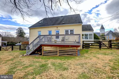 Exterior - 391 E Colonial Hwy, Hamilton, VA 20158 photo 9 of 10