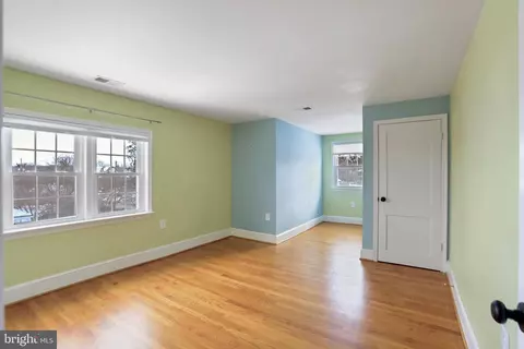 Bedroom - 391 E Colonial Hwy, Hamilton, VA 20158 photo 4 of 4