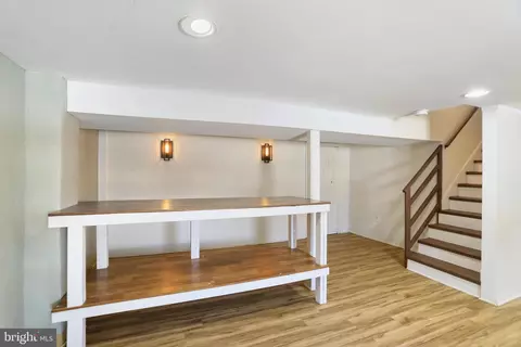Entry Way - 391 E Colonial Hwy, Hamilton, VA 20158 photo 1 of 1