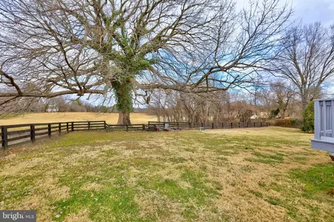 Exterior - 391 E Colonial Hwy, Hamilton, VA 20158 photo 8 of 10