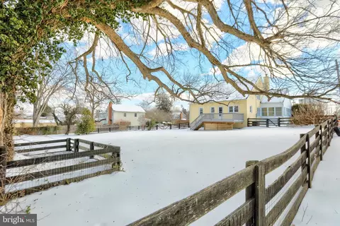 Exterior - 391 E Colonial Hwy, Hamilton, VA 20158 photo 3 of 10