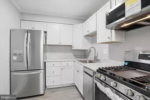 125 E Clubhouse Dr SW #3, Leesburg, VA 20175