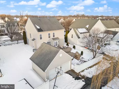 View/Area - 20413 Peckham St, Ashburn, VA 20147 photo 2 of 4