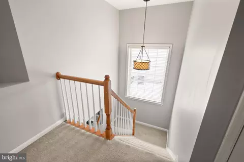 Entry Way - 20413 Peckham St, Ashburn, VA 20147 photo 3 of 7